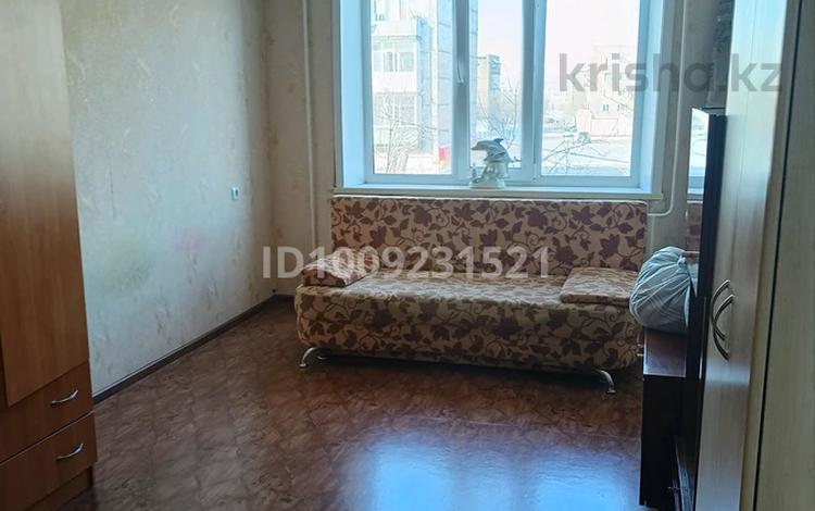 2-бөлмелі пәтер · 43.5 м² · 3/5 қабат, Ауэзова 69, бағасы: 9.8 млн ₸ в Аксу — фото 2