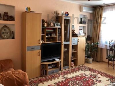 2-комнатная квартира · 54 м² · 3/5 этаж, Брусиловского улица 247 за 38.5 млн ₸ в Алматы, Бостандыкский р-н