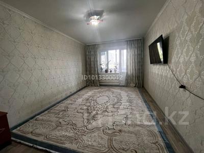 2-бөлмелі пәтер · 56 м² · 3/5 қабат, 4мкр 7, бағасы: 20 млн ₸ в Аксае