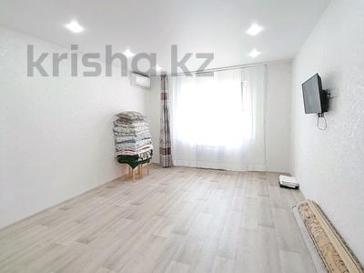 1-комнатная квартира · 52 м² · 2/5 этаж, Циолковского — Аяжан за 19.5 млн ₸ в Уральске