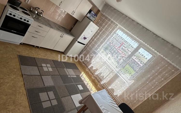 1-бөлмелі пәтер · 44.2 м² · 8/9 қабат, Есенберлина 6, бағасы: 20 млн ₸ в Усть-Каменогорске — фото 2
