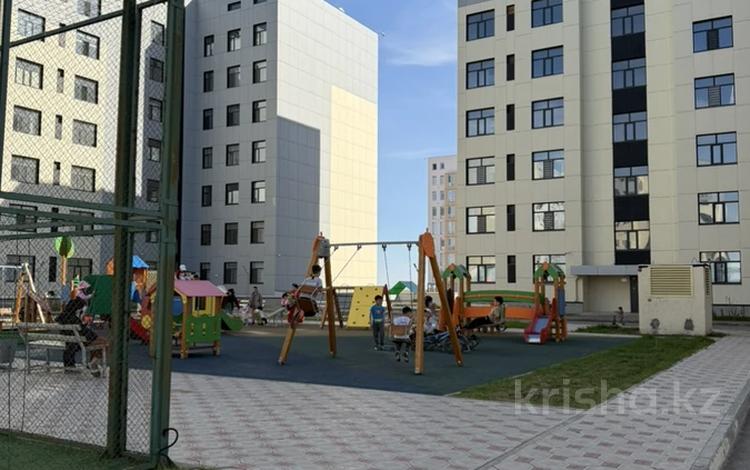 2-бөлмелі пәтер · 71 м² · 5/9 қабат, Байтурсынова 67 — А-62, бағасы: 35.5 млн ₸ в Астане, Алматы р-н — фото 2