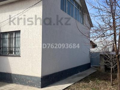 Аренда домов или дач в Алматинской обл.: Часть дома · 4 комнаты · 200 м², Тауелсыздык 48 за 400 000 〒 Часть дома · 4 комнаты · 200 м², Тауелсыздык 48 за 400 000 〒 в Шамалгане