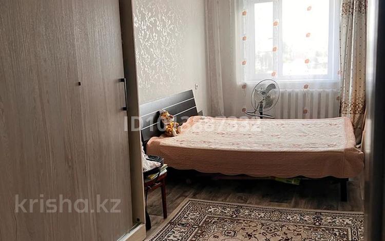 2-бөлмелі пәтер · 47 м² · 4/5 қабат, 19-шағынаудан 73, бағасы: 13 млн ₸ в Караганде, Алихана Бокейханова р-н — фото 2