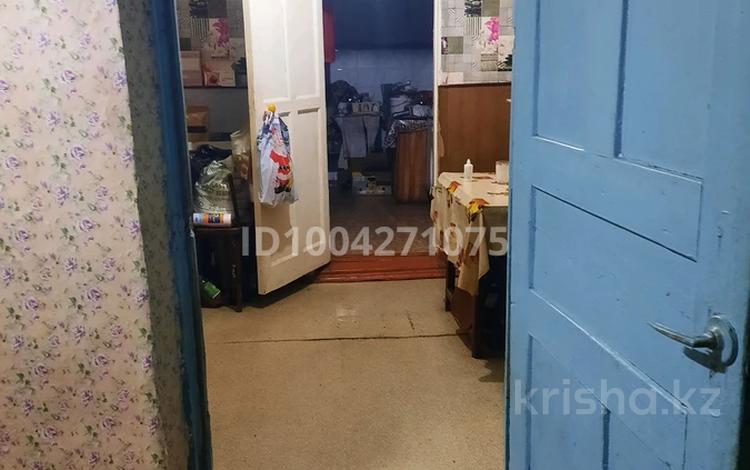 Отдельный дом · 4 комнаты · 60 м² · 12 сот., Центральная 61 — Находится возле школы за 4 млн ₸ в Ростовке — фото 3