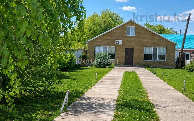 Отдельный дом · 4 комнаты · 120 м² · 10 сот., СК Радиотелецентр 17 за 23 млн ₸ в Актобе, мкр Гормолзавод — фото 2