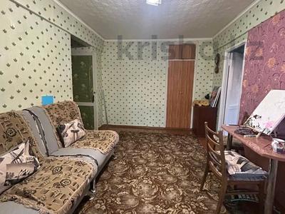 4-комнатная квартира · 59 м² · 5/5 этаж, просп.Абая 7 за 16.5 млн 〒 в Усть-Каменогорске, Ульбинский