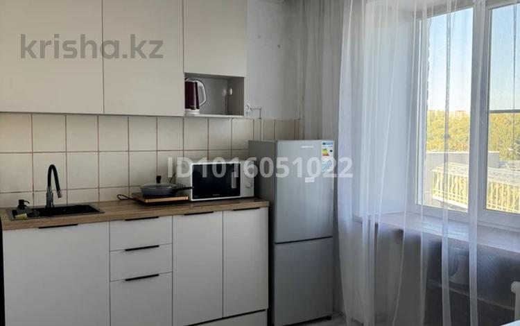 2-бөлмелі пәтер · 50 м² · 5/5 қабат, Назарбаева 1, бағасы: 200 000 ₸ в Усть-Каменогорске, Ульбинский — фото 2