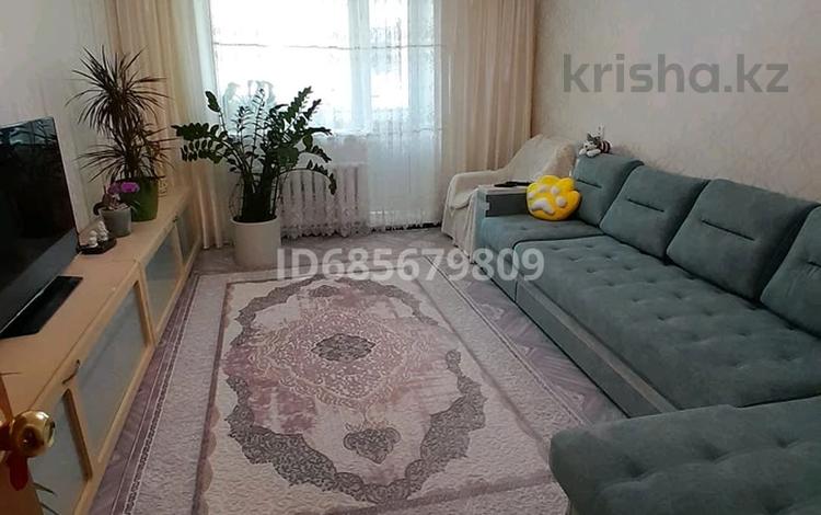 3-комнатная квартира, 61 м², 1/5 этаж, мкр. Зачаганск пгт, жангир хана 50 — район 20 школы за 19 млн 〒 в Уральске, мкр. Зачаганск пгт — фото 2