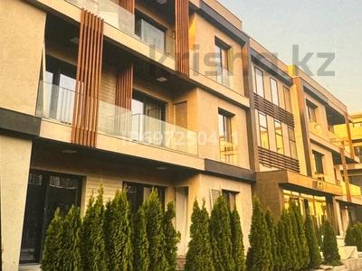 3-бөлмелі пәтер · 220 м² · 3/3 қабат, Кажымукана 109, бағасы: 245 млн ₸ в Алматы, Медеуский р-н