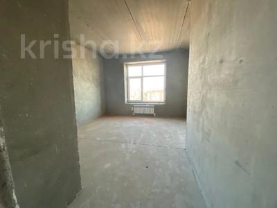 2-комнатная квартира · 60 м² · 1/3 этаж, Кизатова за 23.8 млн ₸ в Петропавловске