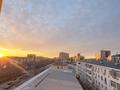 5-бөлмелі пәтер · 110 м² · 6/9 қабат, мкр Нурсая, Сары Арка 29 — Самом центре города улица Сатпаев рядом пересечение таймановой,рядом БЦ Сары Арка и ресторан Ташкент,Миндал, бағасы: 600 000 ₸ в Атырау — фото 11
