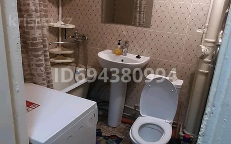 1-комнатная квартира · 31 м² · 2/5 этаж, 10 микр 11 за 80 000 ₸ в Таразе — фото 2