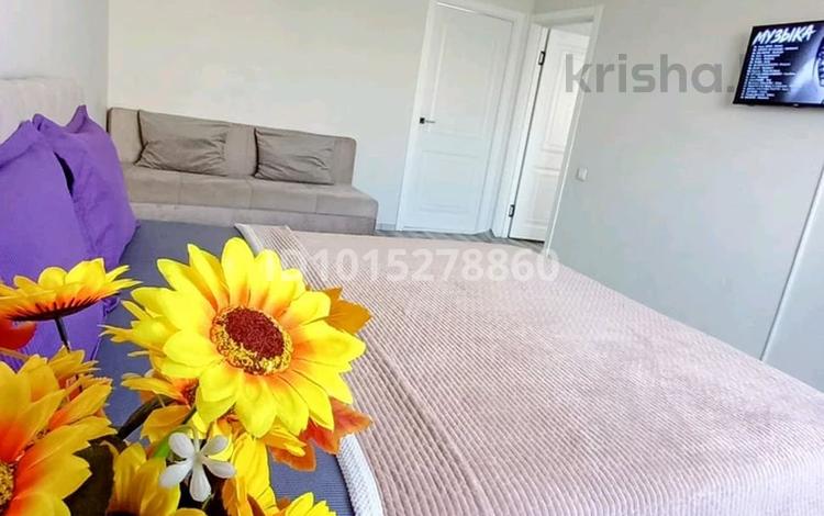 1-комнатная квартира · 42 м² · 6/9 этаж, мкр Аксай-4 25 — Момышулы Жубанова,Возле Арыстан базара за 16 000 ₸ в Алматы, Ауэзовский р-н — фото 2
