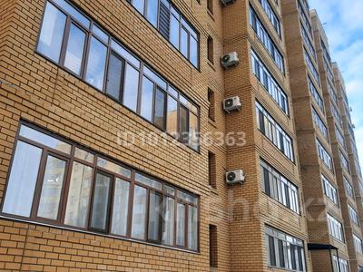 2-бөлмелі пәтер · 65 м² · 9/10 қабат, Гоголя 106 — Аймаутова, бағасы: 42 млн ₸ в Семее