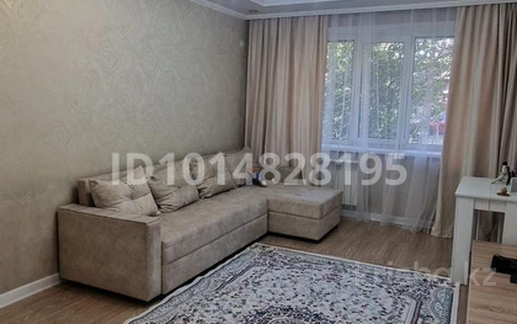 2-комнатная квартира · 48 м² · 1/5 этаж, Жарокова 171а за 320 000 ₸ в Алматы, Бостандыкский р-н — фото 2