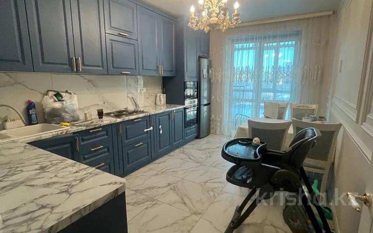 3-комнатная квартира · 90 м² · 4/5 этаж, мкр Юго-Восток, мкр Степной 2 14/15 за 47 млн ₸ в Караганде, Казыбек би р-н — фото 2