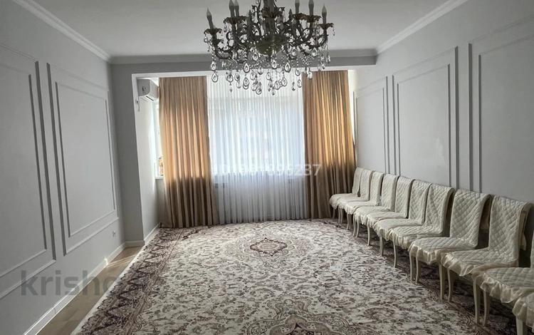 4-комнатная квартира · 146 м² · 3/5 этаж, мкр Нурсая, Акжарма 10 за 60 млн ₸ в Атырау — фото 2
