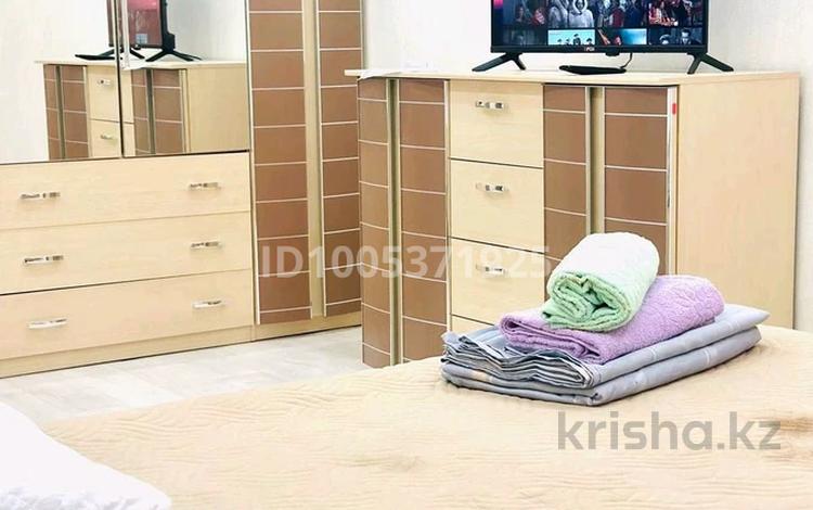 1-комнатная квартира · 40 м² · 1/5 этаж, Мухита 128 — КазИту-Алем Плаза-Орал тд-Вокзал за 12 000 ₸ в Уральске, мкр Школьник — фото 9