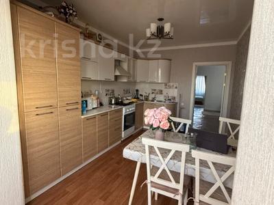4-комнатная квартира · 110.5 м² · 6/9 этаж, мкр. Алтын орда, Тауелсиздик — угол Мустафа Шокая за 45 млн ₸ в Актобе