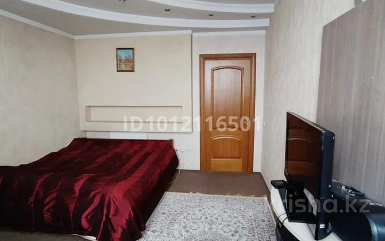 3-комнатная квартира · 70 м² · 9/9 этаж, Джандосова 34а — Ауезова за 380 000 ₸ в Алматы, Бостандыкский р-н — фото 2