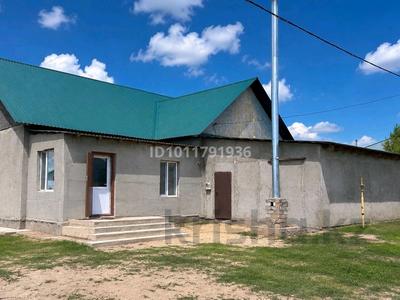Отдельный дом · 4 комнаты · 156 м² · 10 сот., Момышулы 3 за 27 млн ₸ в Караоткеле