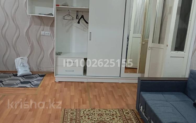 2-бөлмелі пәтер · 42 м² · 4/5 қабат, Сергазина 28 — Возле ТЦ Байтерек, бағасы: 13 млн ₸ в  — фото 2