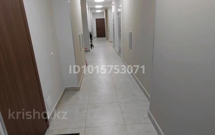 3-бөлмелі пәтер · 90.08 м² · 2/16 қабат, Султан Бейбарыс 29, бағасы: 45.5 млн ₸ в Астане, Сарыарка р-н — фото 2