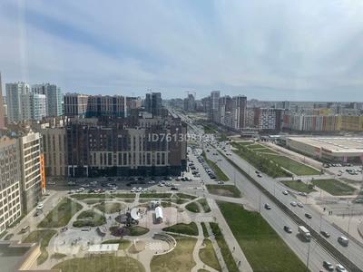 4-комнатная квартира · 144 м² · 18/21 этаж, Керей Жанибек хандары 2/1 за 1.9 млн 〒 в Астане, Есильский р-н