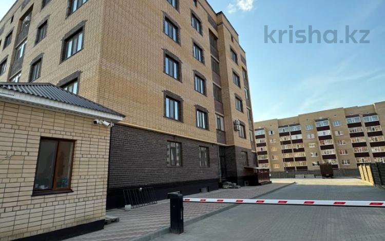 6-комнатная квартира, 356.5 м², 4/5 этаж, мкр. Алтын орда