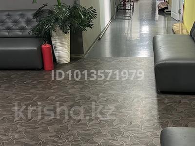 10 комнат · 300 м² · 2/2 этаж, мкр Тастак-1, Утеген батыра 7 в — Толе би Утеген батыра за 50 000 ₸ в Алматы, Ауэзовский р-н