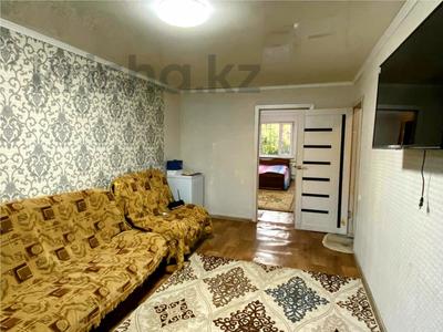 2-бөлмелі пәтер · 44.5 м² · 1/5 қабат, Майкудук, 15й микрорайон, бағасы: 10.2 млн ₸ в Караганде, Алихана Бокейханова р-н