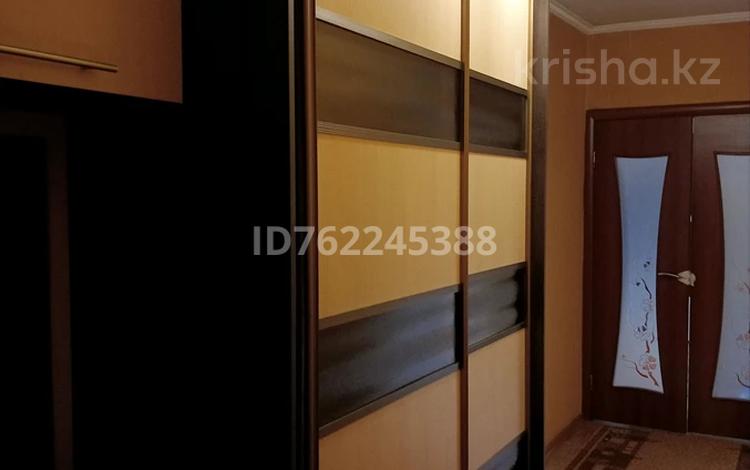 5-комнатная квартира · 120 м² · 2/2 этаж, Восточный квартал Б 22 — Между авторынком и магазин Камбар за 28 млн 〒 в Семее — фото 2