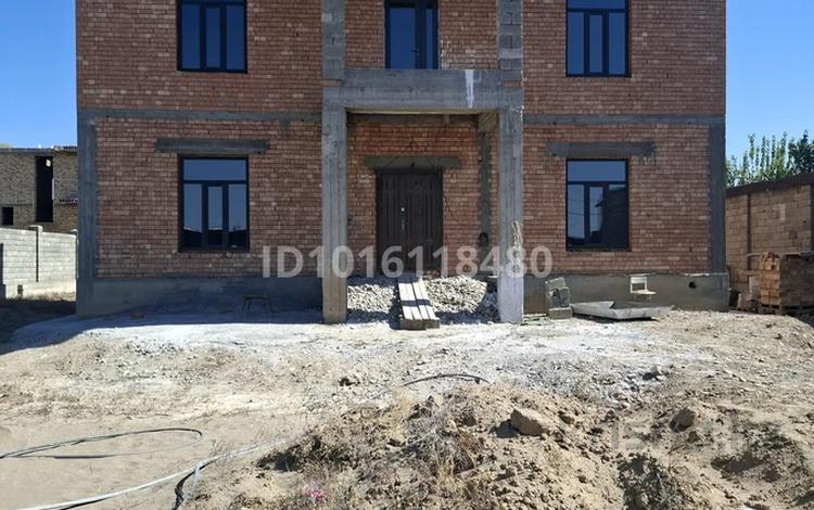 Отдельный дом · 7 комнат · 260 м² · 10 сот., Усманова 35 за 56 млн ₸ в Туркестане — фото 2