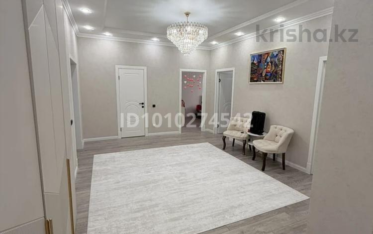 4-комнатная квартира · 140 м² · 5/5 этаж, Таттимбета за 90 млн ₸ в Караганде, Казыбек би р-н — фото 2