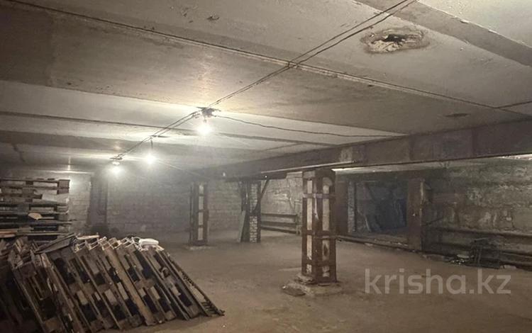 Свободное назначение, офисы, магазины и бутики, склады · 217 м² за 217 000 ₸ в Павлодаре — фото 2