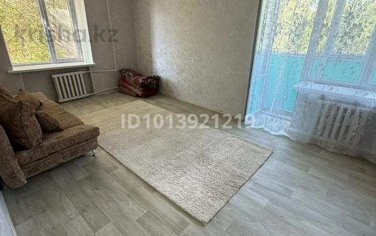 1-комнатная квартира · 34 м² · 2/5 этаж, мкр Жилгородок 24 за 120 000 ₸ в Актобе — фото 2