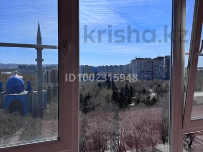 2-бөлмелі пәтер · 58 м² · 9/9 қабат, С. Нурмагамбетов — Площадь Республики, бағасы: 180 000 ₸ в Усть-Каменогорске, Ульбинский