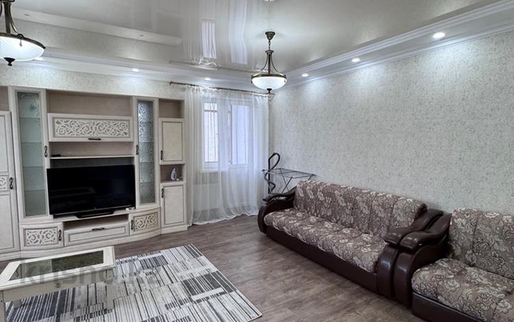 3-комнатная квартира · 100 м² · 11/20 этаж, Мангилик Ел 17 за 400 000 〒 в Астане, Есильский р-н — фото 2