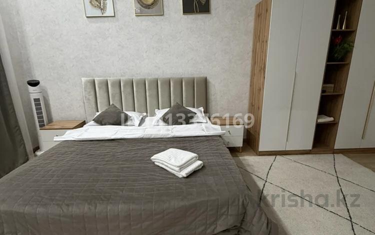 2-комнатная квартира · 60 м² · 1 этаж, Розыбакиева 211 за 20 000 ₸ в Алматы, Бостандыкский р-н — фото 2