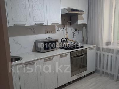 2-комнатная квартира · 52 м² · 1/5 этаж, мкр Жана Орда, 4 за 13 000 ₸ в Уральске