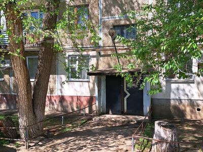 3-комнатная квартира, 61 м², 1/5 этаж, Молдавская 20 за 12.8 млн 〒 в Уральске