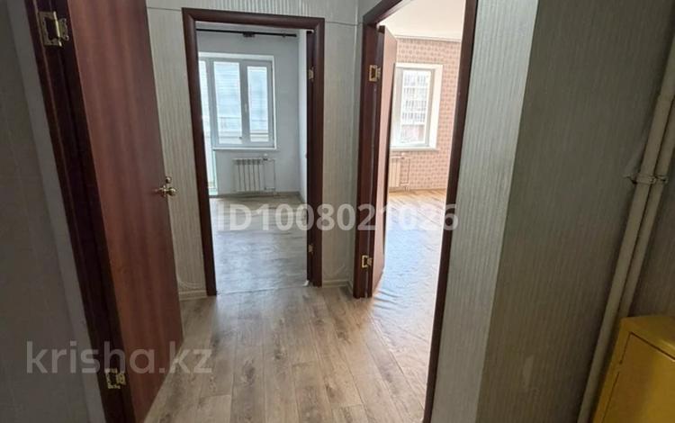 1-бөлмелі пәтер · 42 м² · 3/9 қабат, 10 мкр самал улица 94/1, бағасы: 100 000 ₸ в Уральске — фото 3