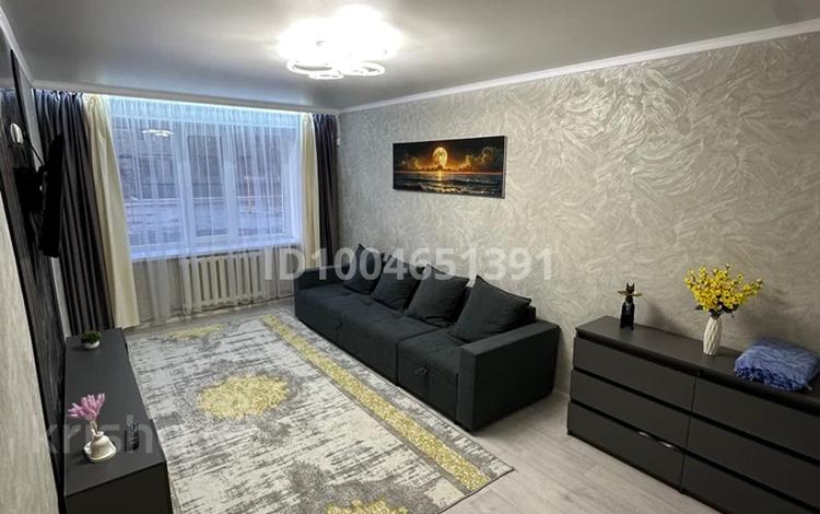 3-комнатная квартира · 70 м² · 1/5 этаж, Айтбаев 33 — Селена стар за 23 000 〒 в  — фото 2