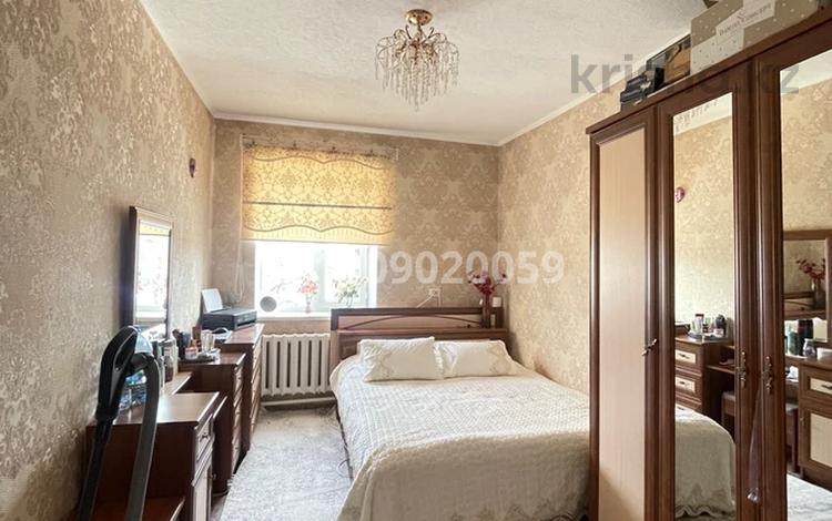 3-бөлмелі пәтер · 60 м² · 2/2 қабат, Тынышбаева 9, бағасы: 18 млн ₸ в Таразе — фото 2