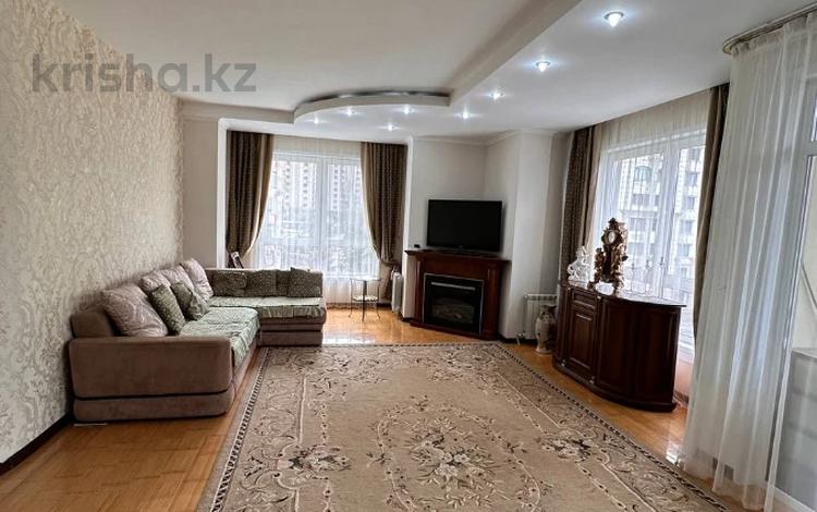 4-комнатная квартира, 160 м², 5/13 этаж помесячно, Аль-Фараби 99 за 650 000 〒 в Алматы, Бостандыкский р-н — фото 7