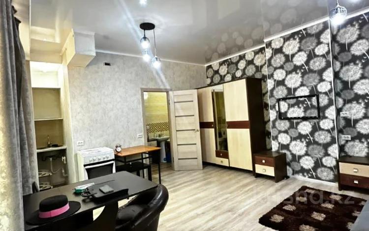 1-бөлмелі пәтер · 33.2 м² · 1 қабат, проспект Нурсултана Назарбаева 200/1, бағасы: 10 млн ₸ в Павлодаре — фото 2
