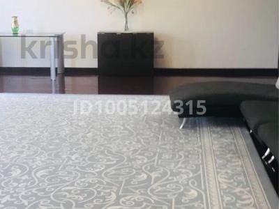 5-бөлмелі пәтер · 180 м² · 3/3 қабат, Аль-фараби 43 — Аль-Фараби - Маркова, бағасы: 162 млн 〒 в Алматы, Бостандыкский р-н