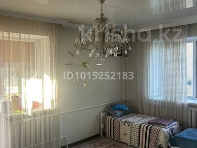 3-бөлмелі пәтер · 67 м² · 3/3 қабат, Жұлдыз-2 ш/а., Дунентаева 2 а, бағасы: 38 млн ₸ в Алматы, Турксибский р-н