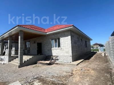 Продажа домов и дачи в Алматинской обл.: Отдельный дом · 4 комнаты · 172 м² · 8 сот., Құман Тастанбеков 27 за 72 млн 〒 Отдельный дом · 4 комнаты · 172 м² · 8 сот., Құман Тастанбеков 27 за 72 млн 〒 в Туздыбастау (Калинино)